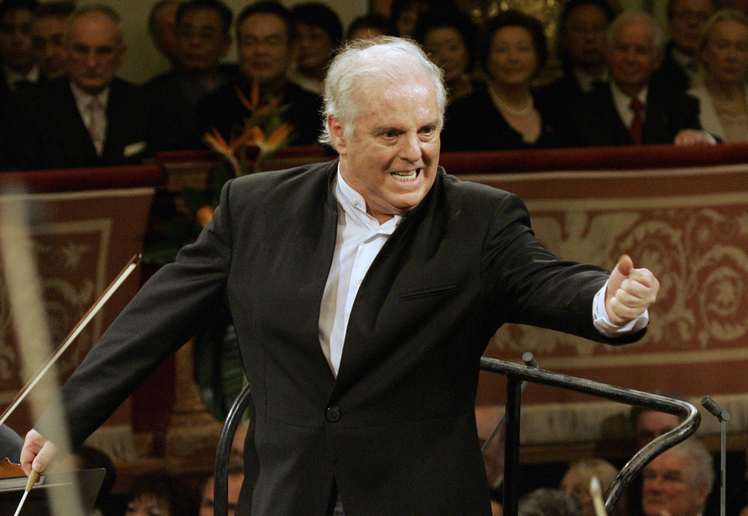 Lobo Suelto! – Anarquía Coronada